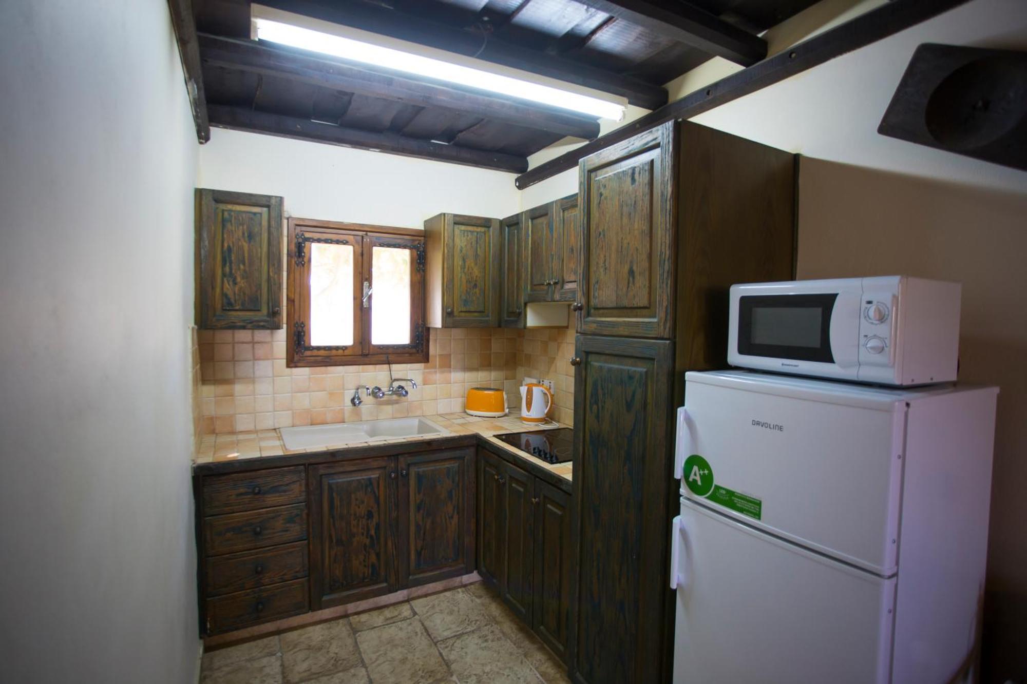 George Houses Pentakomo Oda fotoğraf